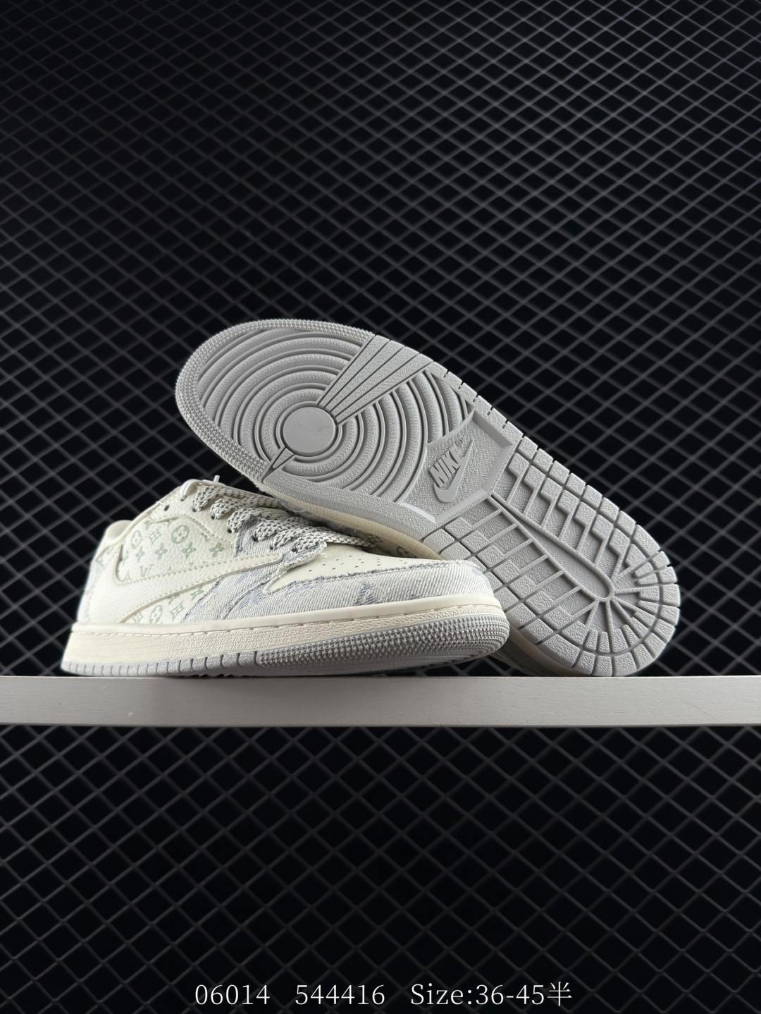 Nike Air Jordan 1 x Travis Scott AJ1